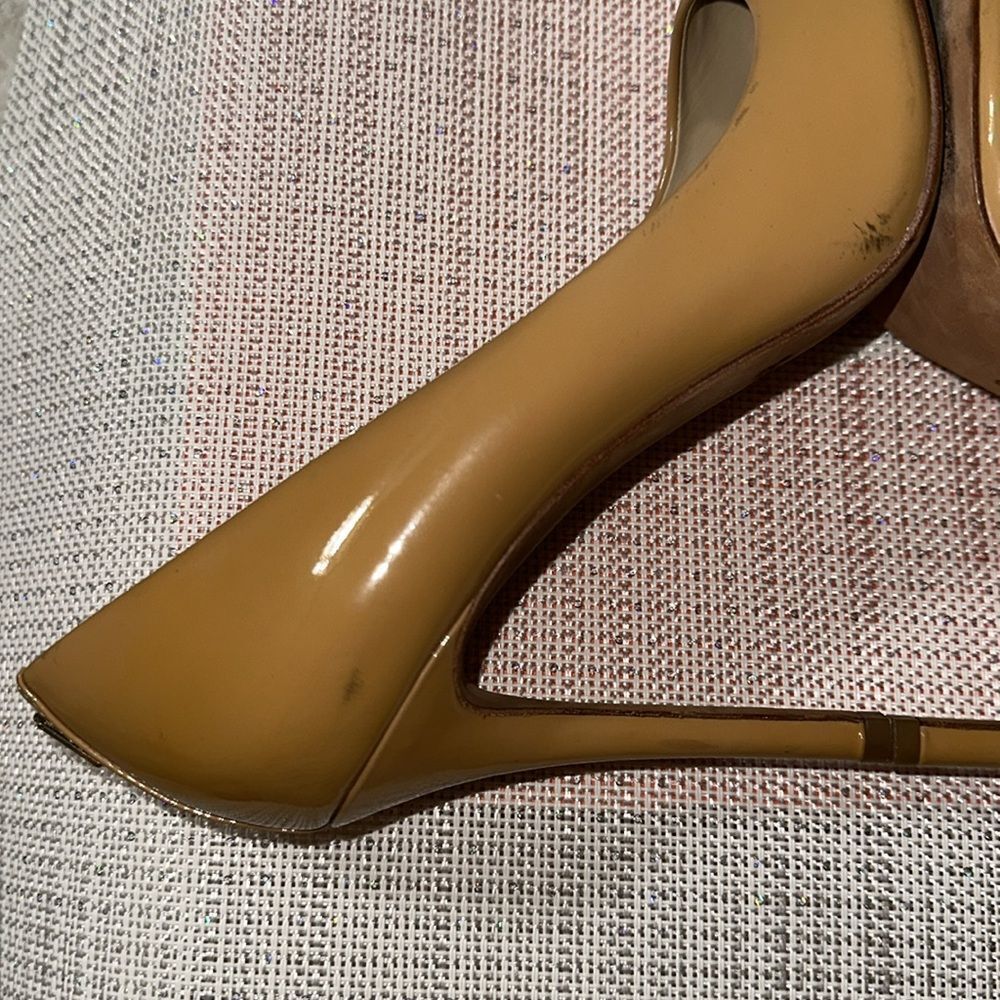 COACH 9B Tan Patent Leather Heels Pumps - Picture 7 of 16